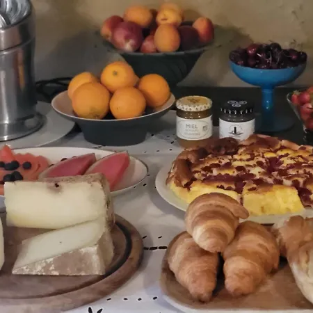 Le Bastion Bed & Breakfast 3*