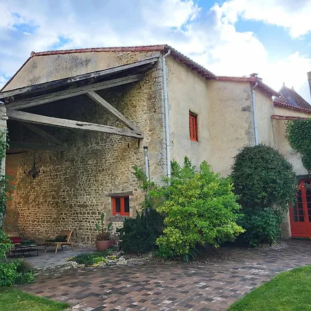Le Bastion Bed & Breakfast