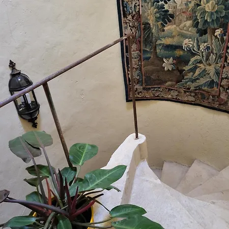 Le Bastion Bed & Breakfast 3*